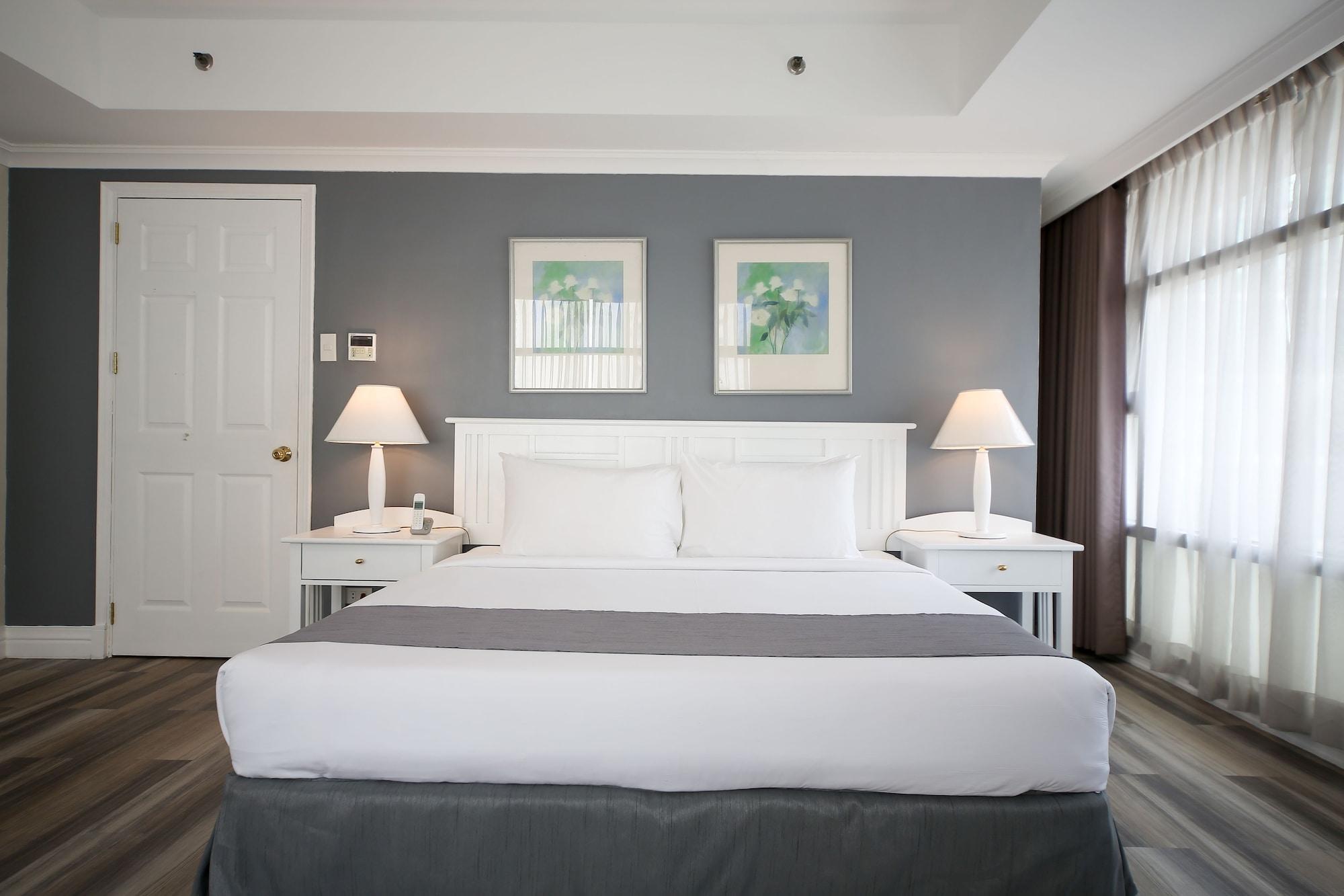 Infinity Tower Suites Makati City Exterior photo