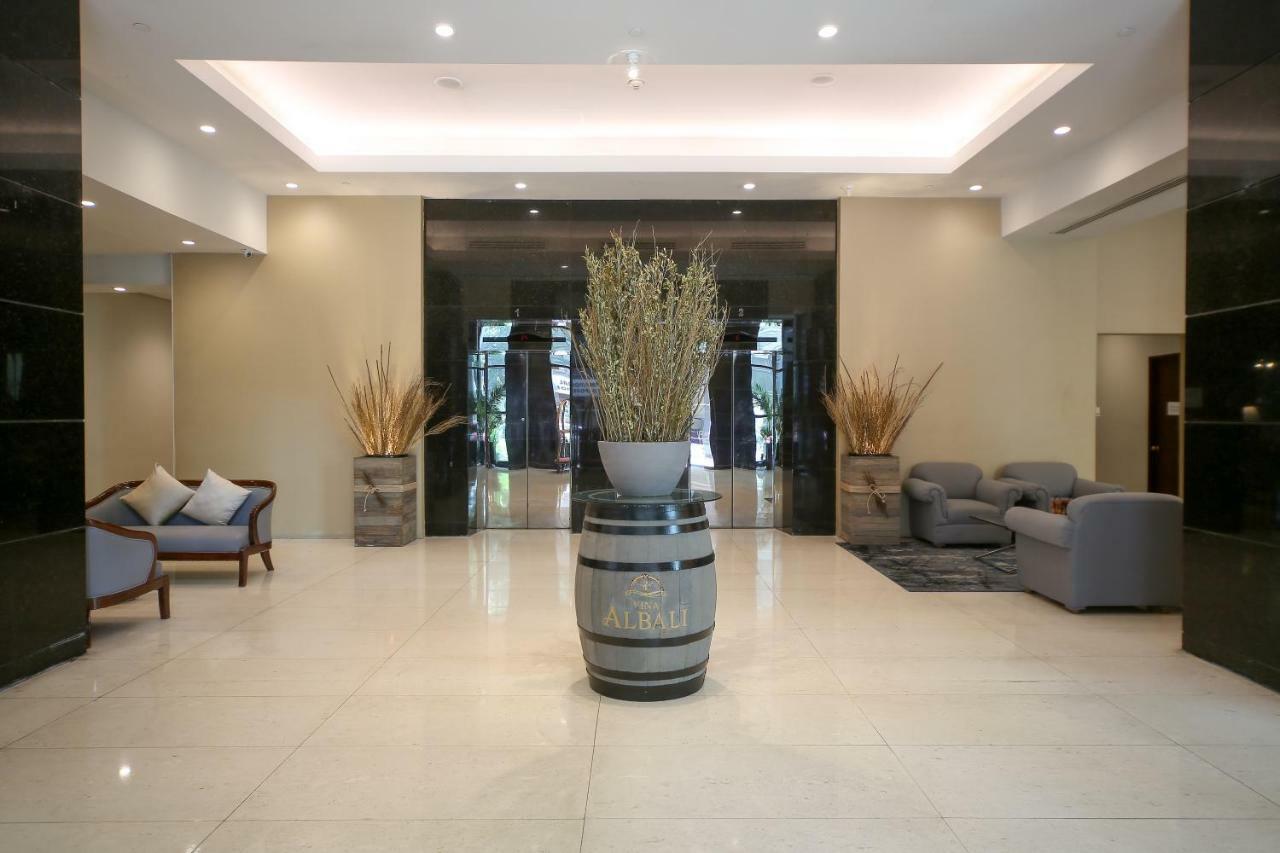 Infinity Tower Suites Makati City Exterior photo