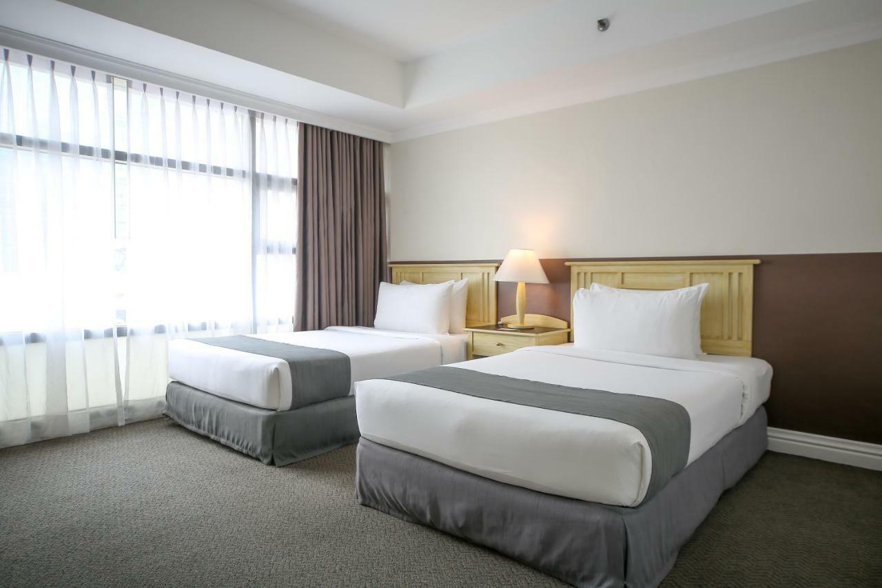Infinity Tower Suites Makati City Exterior photo